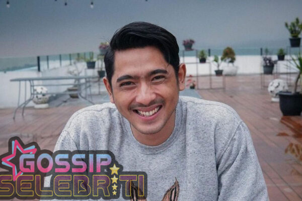 Arya Saloka: Bintang yang Tetap Membumi Arya Saloka: Bintang yang Tetap Membumi